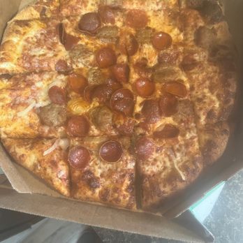 Marco's Pizza - topping in the middle of pizza, they did take the time to put 2 pep on a square - Pizza Near Me - Columbus, Ohio