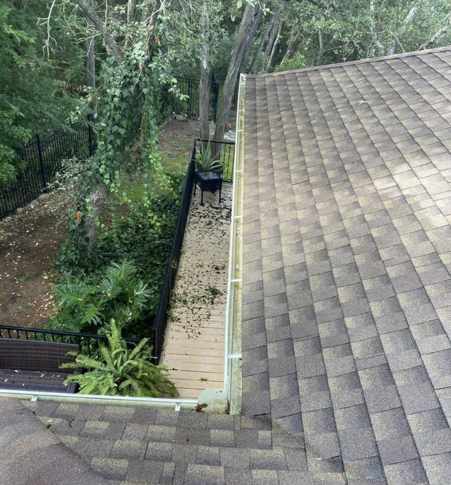 Slide of Caledonia Cleaning Services