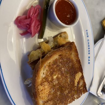 The Cheese Bar - Cheese Shops Near Me - London, XGL The Cheese Bar - Cheese Shops Near Me - London, XGL