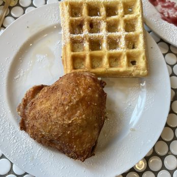 Sun Rey Cafe - Chicken and Waffle Lunch - Breakfast & Brunch Near Me - Chicago, Illinois
