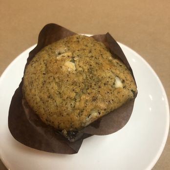 Live Oak Coffeehouse - White chocolate chip chai muffin - Coffee & Tea Near Me - Midland, Michigan