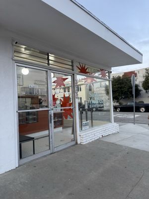San & Wolves Bakeshop by null