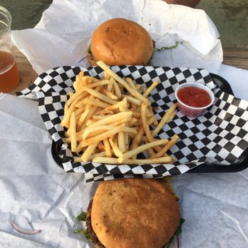 Arlo's Junior - Burgers Near Me - Austin, Texas Arlo's Junior - Burgers Near Me - Austin, Texas