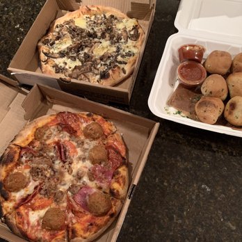 Fire Works Pizza - Garlic Knots Quattro Carni Tartufo Pizza - Pizza Near Me - Arlington, Virginia Fire Works Pizza - Garlic Knots Quattro Carni Tartufo Pizza - Pizza Near Me - Arlington, Virginia