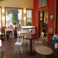 Tonasket Natural Foods - Garden Room: Wi-fi lounge