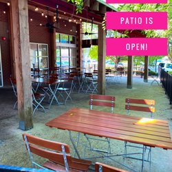 Big Bad Breakfast - Greystone - Patio