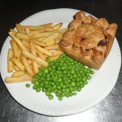 Hampden Arms - Pie and Chips