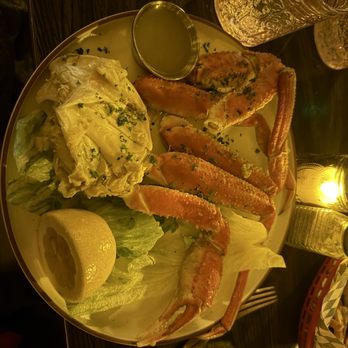 Flamingo Lounge - Crab claws - Lounges Near Me - Seward, Alaska