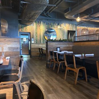 Eureka! - Inside - Burgers Near Me - Ontario, California