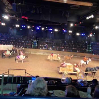 Dolly Parton's Stampede - Performing Arts Near Me - Branson, Missouri