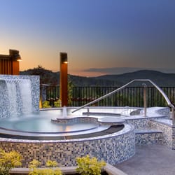 Sante Spa - Mineral Pool