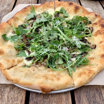 North Italia - Daily Pizza: grilled asparagus, mushrooms, arugula and truffle oil - Pizza Near Me - El Segundo, California North Italia - Daily Pizza: grilled asparagus, mushrooms, arugula and truffle oil - Pizza Near Me - El Segundo, California