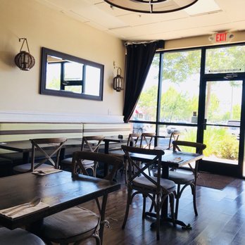 Palm Thai Bistro - Dining area - Thai Near Me - Fairfield, California Palm Thai Bistro - Dining area - Thai Near Me - Fairfield, California
