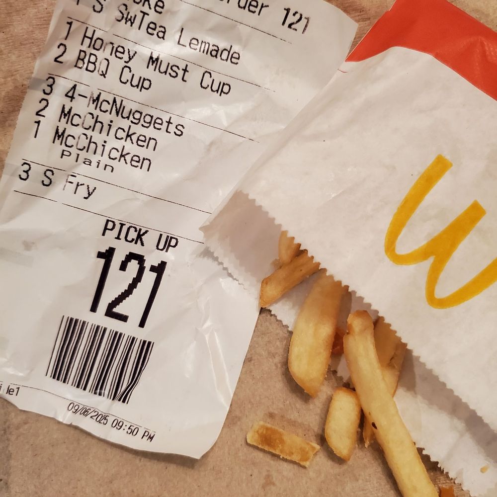 GROSS SERVICE & GROSS FOOD INCOMPETENT OWNER. GROSS SERVICE & GROSS FOOD INCOMPETENT OWNER.