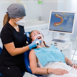 Bokanova Riviera Maya - Mouth 3D Scan to design and prepare veneers & crowns