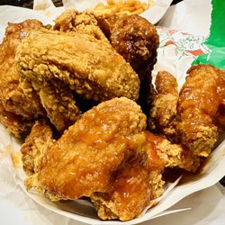 Harold's Chicken Shack West Loop - 8 Piece Mixed w/ Mild Sauce