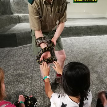 Reptilia - Hands on meet and greet with Ana, the anaconda. - Zoos Near Me - Whitby, Ontario