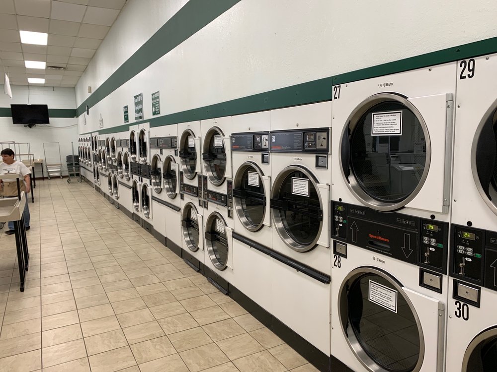 KLEEN GENE’S LAUNDROMAT Updated October 2024 129 2nd St, Harrison, Michigan Laundromat