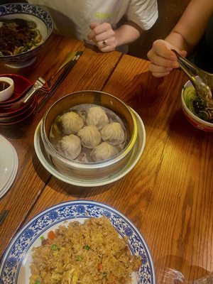 Chengdu Bistro West Town 蓉小馆 by null Chengdu Bistro West Town 蓉小馆 by null