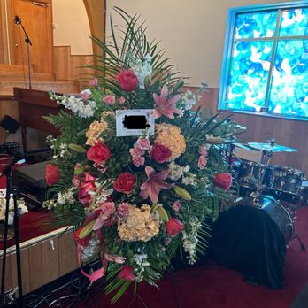 Hohman Floral - Not as advertised. Wilting florals. Horrible. - Florists Near Me - Hammond, Indiana