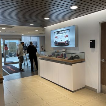 Applewood Nissan - Car Dealers Near Me - Richmond, British Columbia Applewood Nissan - Car Dealers Near Me - Richmond, British Columbia