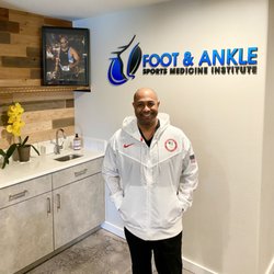 Gideon J Lewis, DPM FACFAS - Team USA Olympics