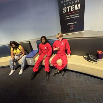 iFLY Chicago - Lincoln Park - Skydiving Near Me - Chicago, Illinois iFLY Chicago - Lincoln Park - Skydiving Near Me - Chicago, Illinois
