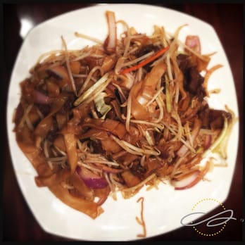 Red Lantern - beef chow fun - Chinese Near Me - Lincoln, California Red Lantern - beef chow fun - Chinese Near Me - Lincoln, California