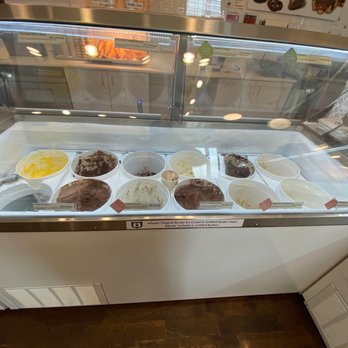 Kilwins Ice Cream - Chocolate - Fudge - The other half of the tempting ice cream flavors available - Chocolatiers & Shops Near Me - Beaufort, South Carolina Kilwins Ice Cream - Chocolate - Fudge - The other half of the tempting ice cream flavors available - Chocolatiers & Shops Near Me - Beaufort, South Carolina