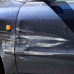 Ross's Garage - damage to rental car