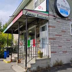 Di Rienzo's - Outside the store.