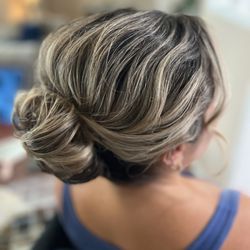 Artistry By Yesenia - Bridesmaid bun