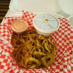 Roosters - Onion strings and bbq baked bean