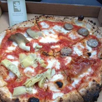 Masullo - 4 Quarters (with mushrooms instead of peppers) - Pizza Near Me - Sacramento, California Masullo - 4 Quarters (with mushrooms instead of peppers) - Pizza Near Me - Sacramento, California