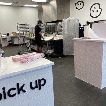 Crumbl - Henderson - Professional and clean! - Bakeries Near Me - Henderson, Nevada Crumbl - Henderson - Professional and clean! - Bakeries Near Me - Henderson, Nevada