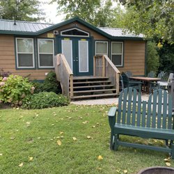 Niagara Falls KOA - Glider for cabin & firepit.