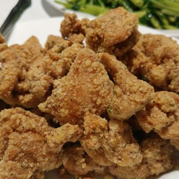Kalvin's Szechuen Restaurant - Fried salt and pepper chicken. - Taiwanese Near Me - Vancouver, British Columbia Kalvin's Szechuen Restaurant - Fried salt and pepper chicken. - Taiwanese Near Me - Vancouver, British Columbia