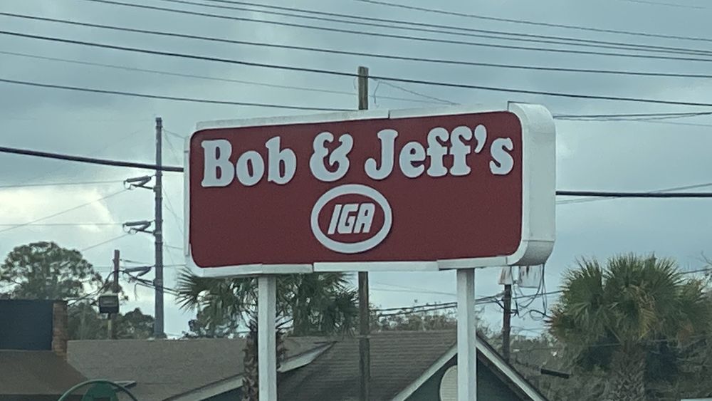 BOB & JEFF’S IGA SUPERMARKET Updated September 2024 309 Smith Ave