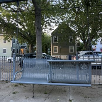 Hurley Park - Parks Near Me - Cambridge, Massachusetts