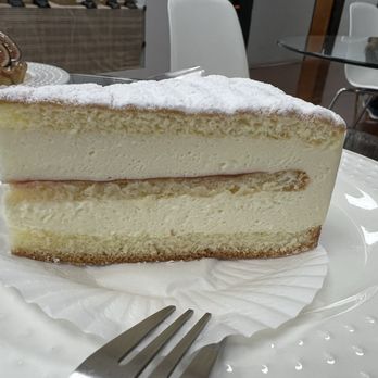 Chez Kobayashi Pastries - Mousse fromage - Patisserie/Cake Shop Near Me - Houston, Texas
