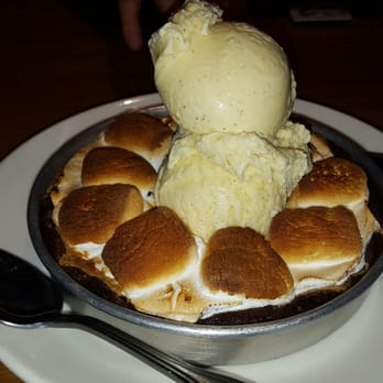 BJ's Restaurant & Brewhouse - Peanut butter s'mores Pizookie. I would drive 1.5 hours from my house to Pittsburgh JUST. FOR. THIS. - New American Near Me - Pittsburgh, Pennsylvania