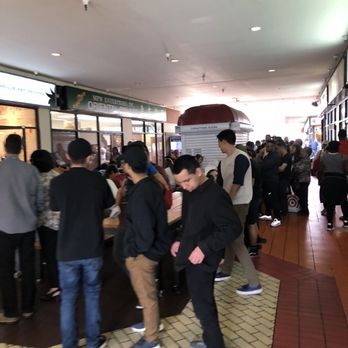 Howlin' Ray's - apparently this was considered a "short line." - Southern Near Me - Los Angeles, California
