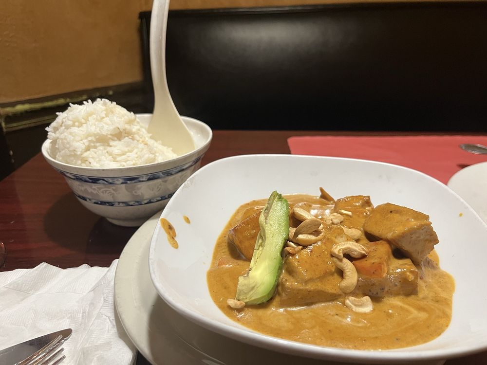 Eat at Thai Logo