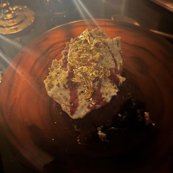 Saint Neri - 24carat dessert - Cocktail Bars Near Me - Buffalo, New York