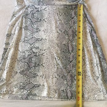 Corner Cleaners - Inch difference from top to bottom - Sewing & Alterations Near Me - Los Angeles, California