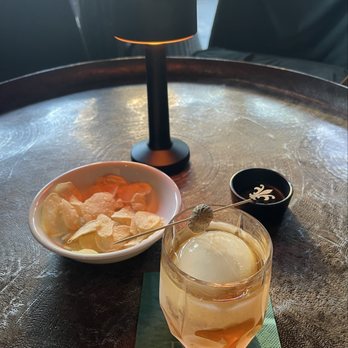 Bar DaCaio - The Old Fashioned with Maple Syrup and Peanut accents. - Cocktail Bars Near Me - Hamburg, HH Bar DaCaio - The Old Fashioned with Maple Syrup and Peanut accents. - Cocktail Bars Near Me - Hamburg, HH