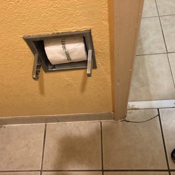Americas Best Value Inn Canton, MS - Yep! Didn't even have a toilet paper holder! - Hotels Near Me - Canton, Mississippi