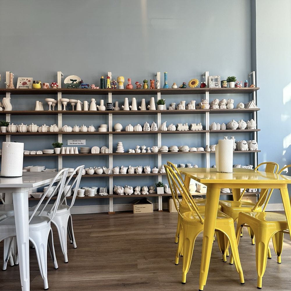 Freestyle Ceramics & Tufting - Paint-Your-Own Pottery Near Me - Chicago, Illinois