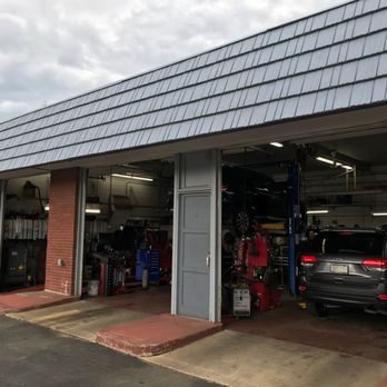 Ravenswood Auto Center - Auto Repair Near Me - New Berlin, Wisconsin Ravenswood Auto Center - Auto Repair Near Me - New Berlin, Wisconsin