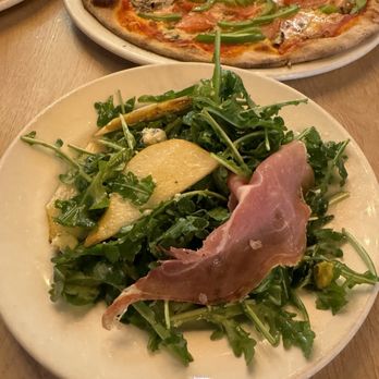 Marcellos Pizzeria - Insalata di Pera e Pistacchio - Pizza Near Me - Concord, Ontario